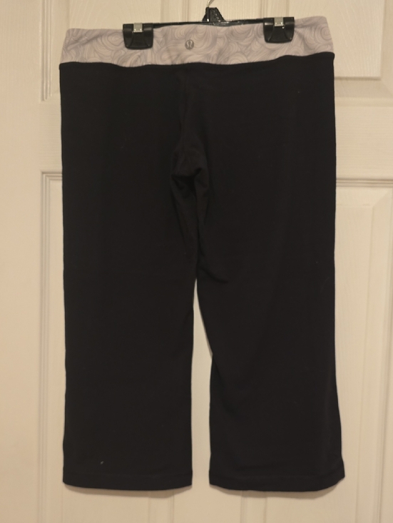 Pants - Lululemon Black Cropped Yoga Pants with Light Gray Printed Waistband